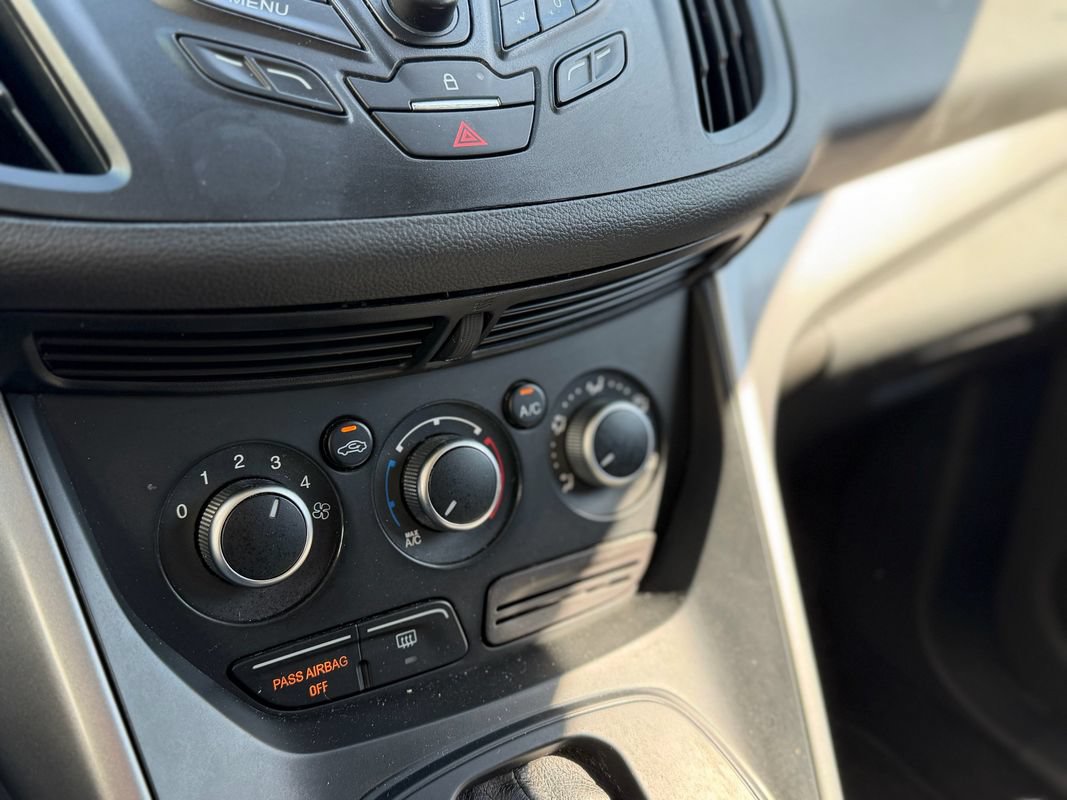 Used 2016 Ford Escape SE AWD/4WD image 18