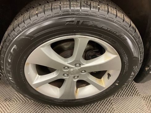 Used 2013 Subaru Outback 2.5i Limited w/ Moonroof Pkg image 8