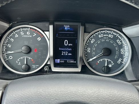 Used 2019 Toyota Tacoma SR5 AWD/4WD image 26