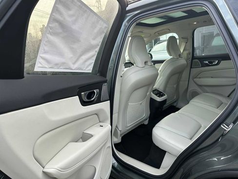 New 2026 Volvo XC60 B5 Ultra w/ Climate Package PRO image 16
