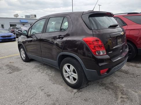 Used 2020 Chevrolet Trax LS FWD image 4