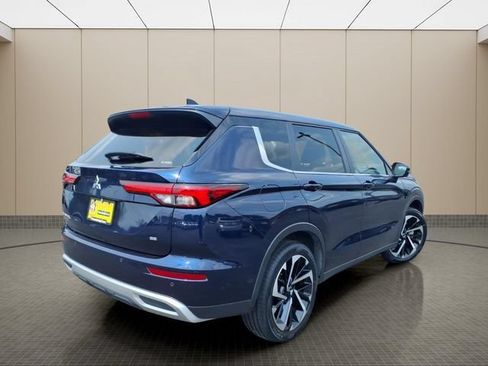 Used 2024 Mitsubishi Outlander SE AWD/4WD image 6