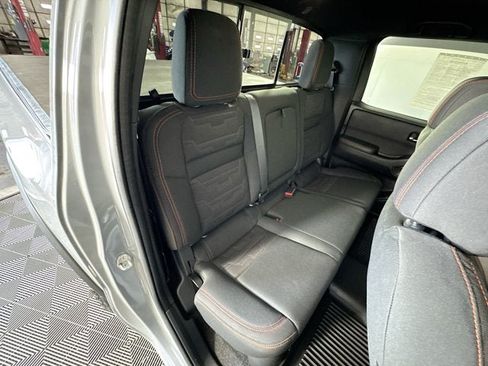 Used 2022 Nissan Frontier PRO-4X w/ Technology Package AWD/4WD image 25