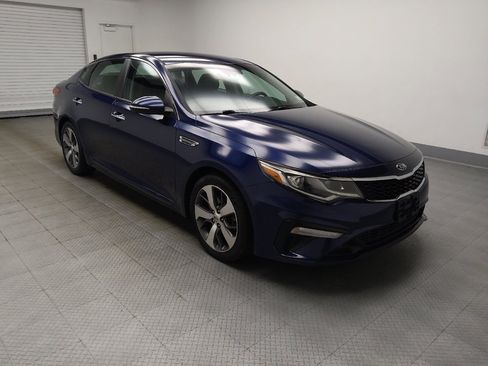 Used 2019 Kia Optima S FWD image 11