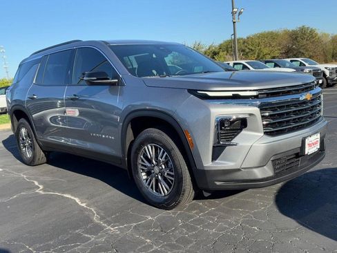 New 2026 Chevrolet Traverse LT w/ LPO, Floor Liner Package image 28