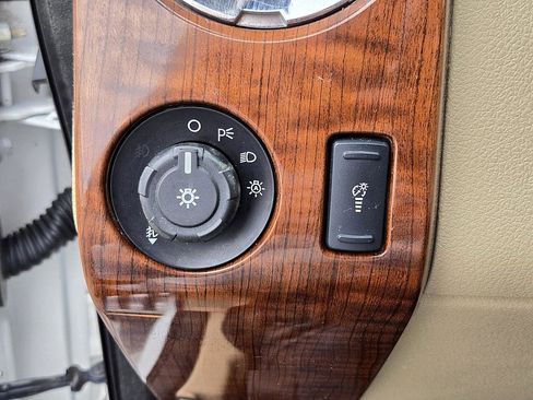 Used 2015 Ford F250 King Ranch w/ FX4 Off-Road Package image 18