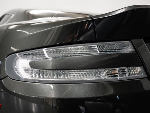 Used 2014 Aston Martin DB9 Coupe RWD image 31