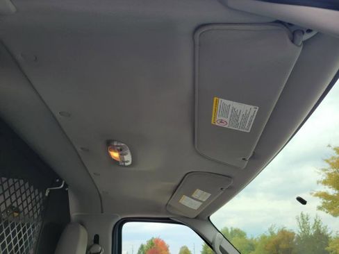 Used 2014 Ford E-350 and Econoline 350 Super Duty w/ Insulation Package image 54