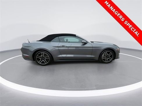 Used 2022 Ford Mustang Premium image 9