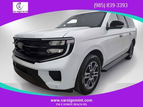 Used 2025 Ford Expedition Max Active AWD/4WD image 1