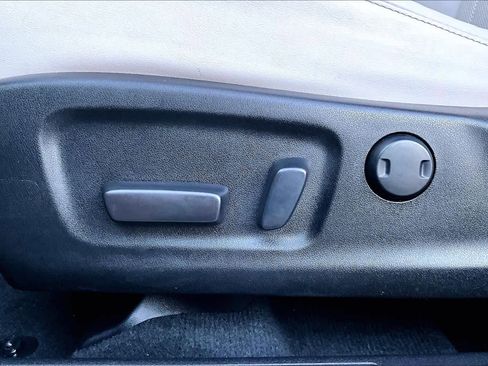 Used 2022 Lexus RX 450h AWD w/ Premium Package image 34