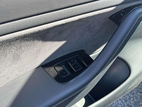 Used 2018 Tesla Model 3 Long Range RWD image 20