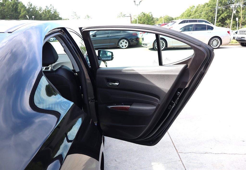 Used 2015 Acura TLX w/ Technology Package FWD image 37