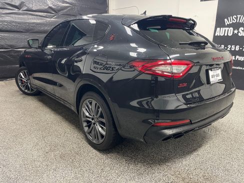Used 2020 Maserati Levante S GranSport image 8