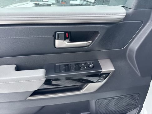 Used 2024 Toyota Tundra Limited image 18