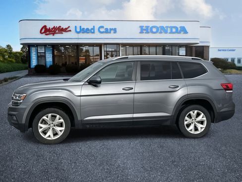 Used 2018 Volkswagen Atlas SE image 2