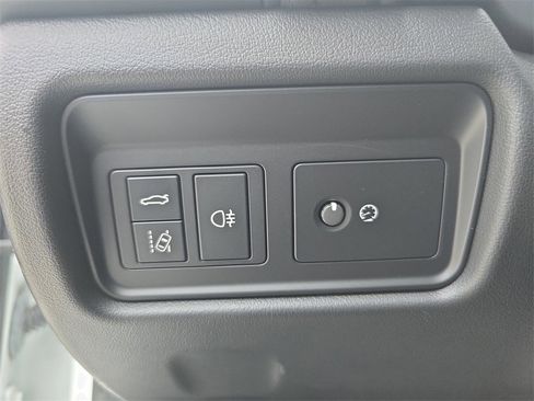 Used 2021 Jaguar F-TYPE Coupe image 26