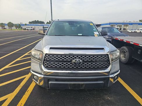 Used 2019 Toyota Tundra SR5 w/ SR5 Upgrade Package RWD image 2