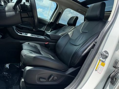 Certified 2021 Ford Edge Titanium w/ Class II Trailer Tow Package AWD/4WD image 5