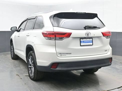 Used 2018 Toyota Highlander XLE FWD image 7