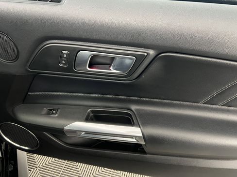Used 2022 Ford Mustang Premium image 21