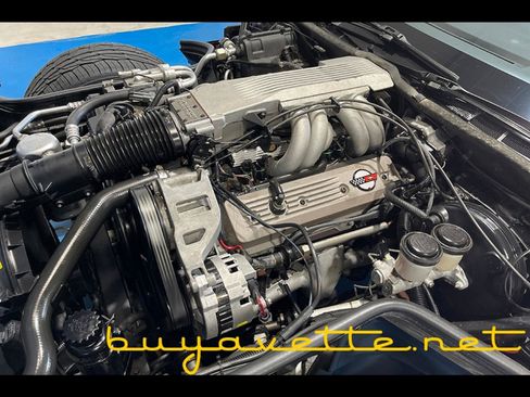 Used 1988 Chevrolet Corvette Coupe RWD image 28