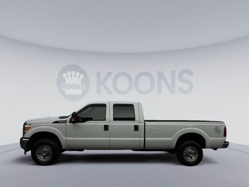 Used 2016 Ford F250 XL w/ Power Equipment Group image 2