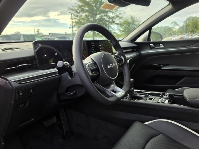 New 2027 Kia K5 GT-Line FWD image 13