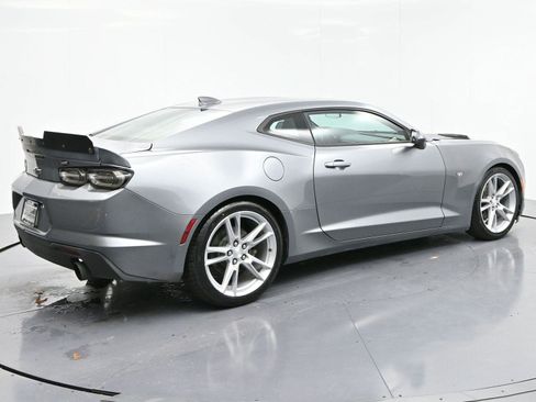 Used 2019 Chevrolet Camaro LT w/ RS Package image 7