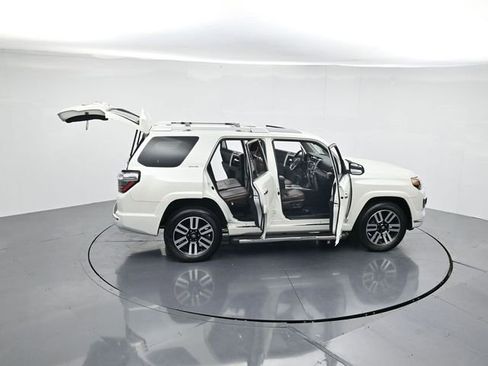 Used 2016 Toyota 4Runner SR5 image 43