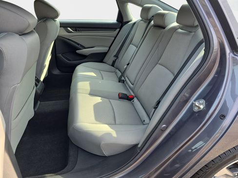 Used 2020 Honda Accord EX image 11