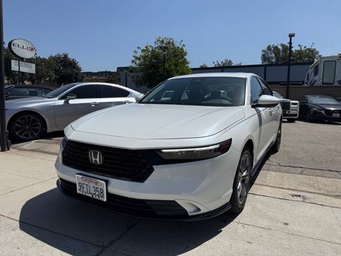 Used 2023 Honda Accord EX image 6
