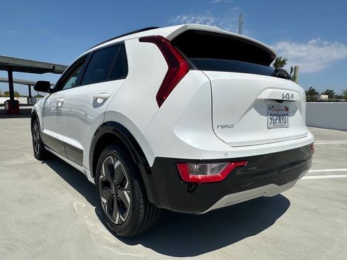 Used 2023 Kia Niro Wind FWD image 8