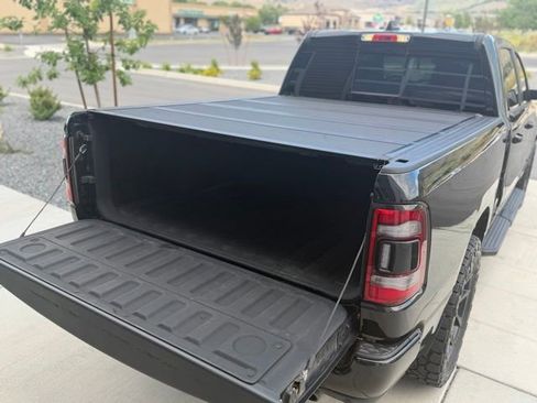 Used 2023 RAM 1500 Laramie AWD/4WD image 16