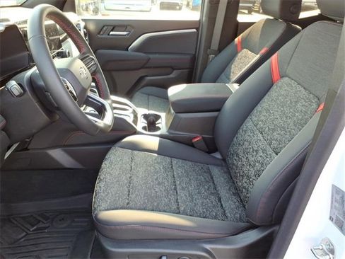 New 2025 Chevrolet Colorado Z71 w/ Technology Package image 6