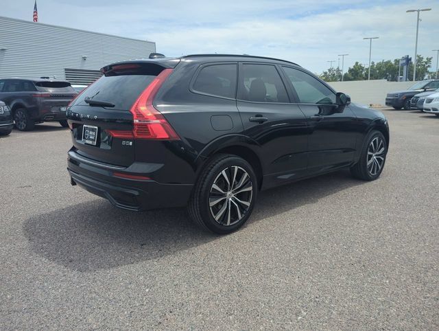 Used 2023 Volvo XC60 B5 Plus w/ Climate Package FWD image 6