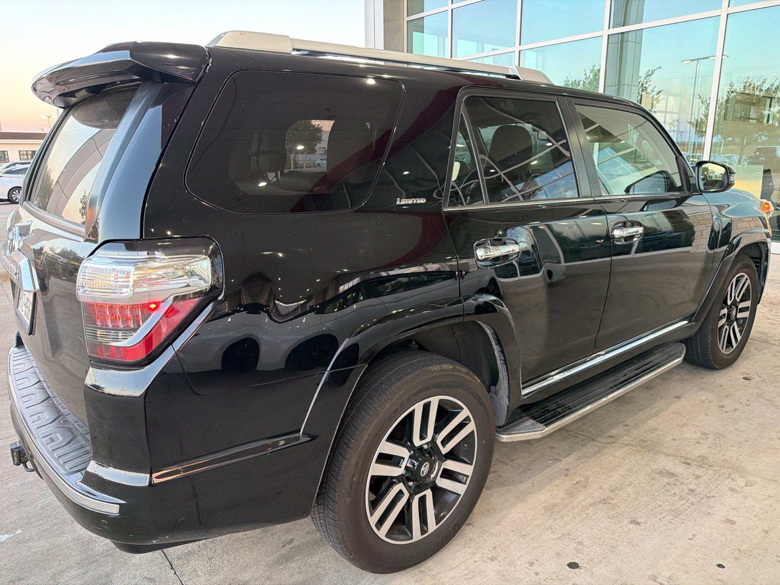 Used 2015 Toyota 4Runner Limited AWD/4WD image 20