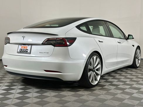 Used 2021 Tesla Model 3 Performance image 4