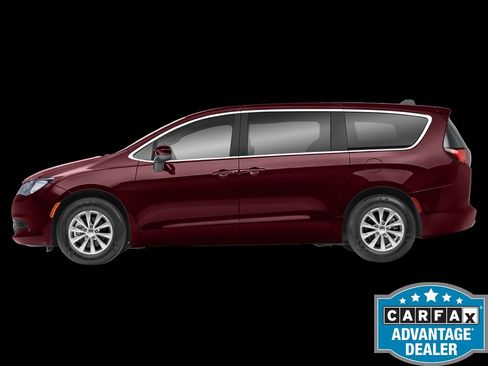 Used 2023 Chrysler Voyager LX FWD image 2