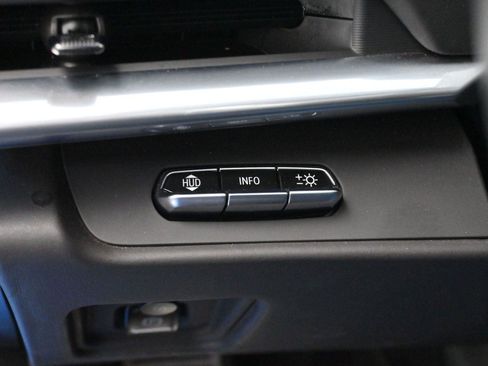 Used 2021 Chevrolet Corvette Stingray Premium Conv w/ Z51 Performance Package image 34