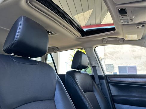 Used 2015 Subaru Outback 2.5i Limited AWD/4WD image 18