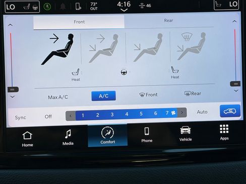 Used 2023 Chrysler Pacifica Touring-L image 24