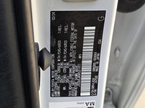 Used 2024 Toyota 4Runner Limited RWD image 34