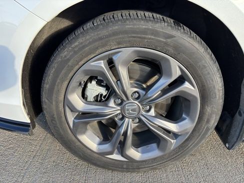 Certified 2023 Honda Accord EX-L image 9