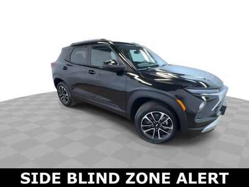 Used 2026 Chevrolet TrailBlazer LT w/ Driver Confidence Package image 2