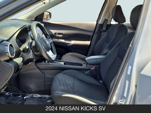 Used 2024 Nissan Kicks SV FWD image 14