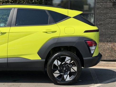 Used 2024 Hyundai Kona SEL image 11