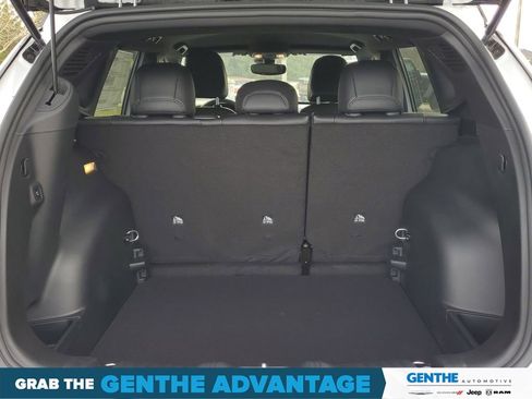 Used 2026 Jeep Compass Limited image 29