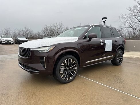 New 2026 Volvo XC90 T8 Ultra image 3