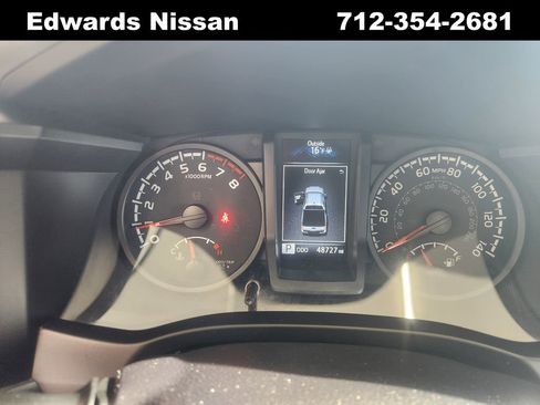 Used 2022 Toyota Tacoma SR image 28
